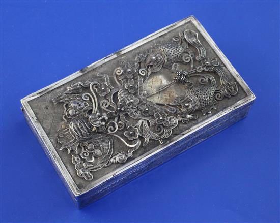 A 19th century Chinese silver filigree work snuff box, 3in.